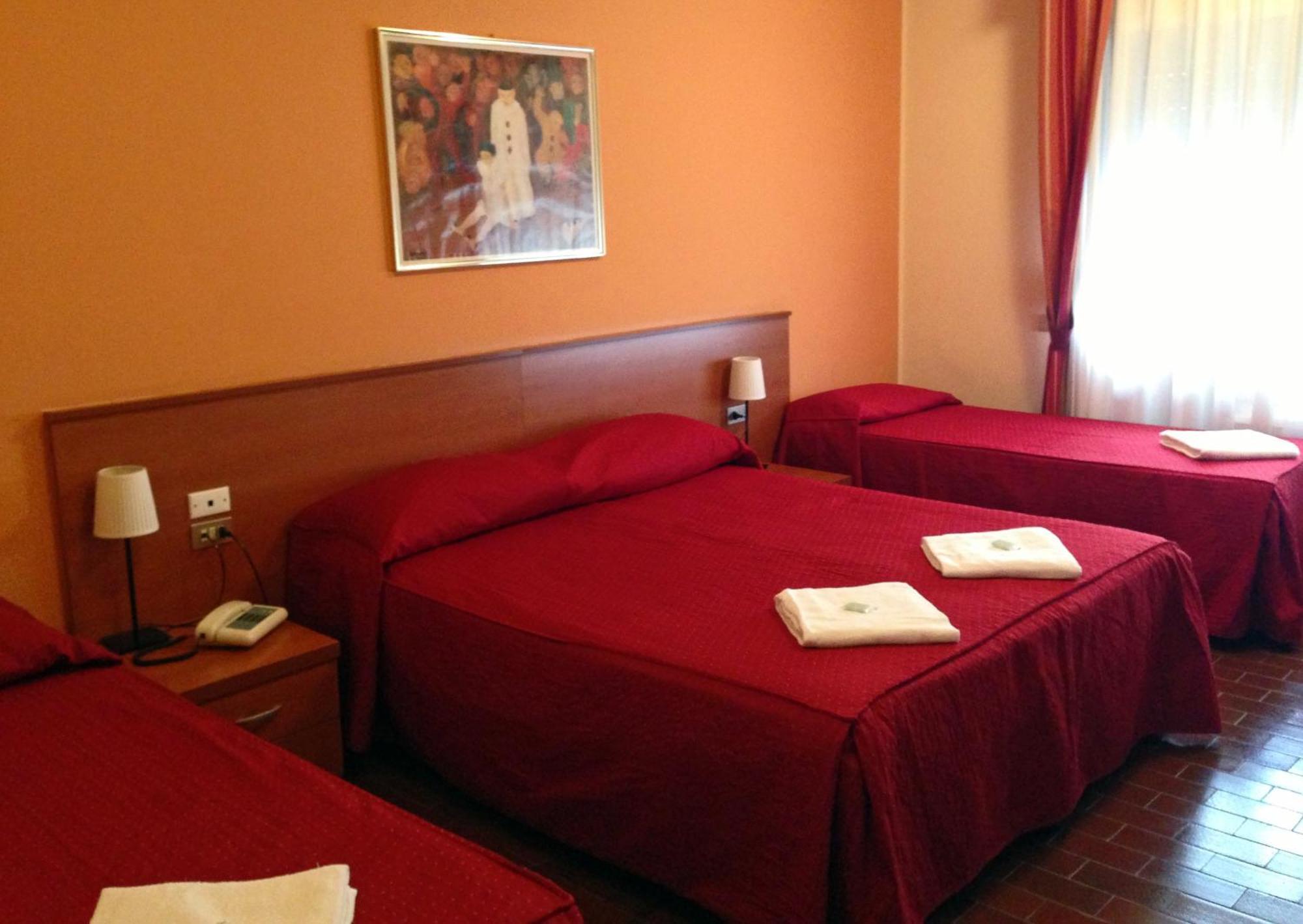 Hotel Forum Rozzano Kamer foto